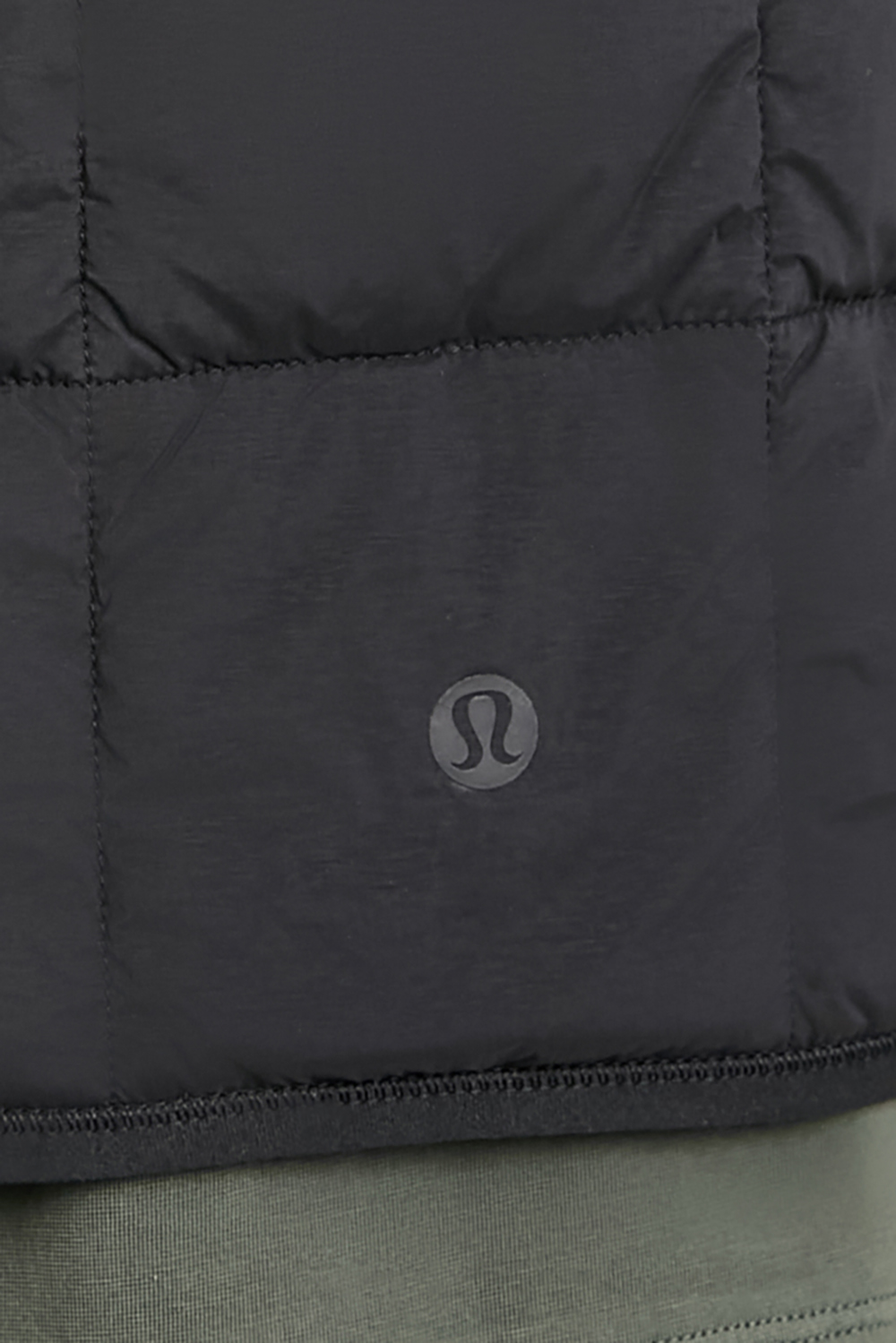 תמונת תקריב דוגמן של Route Ready Lightweight Insulated Vest