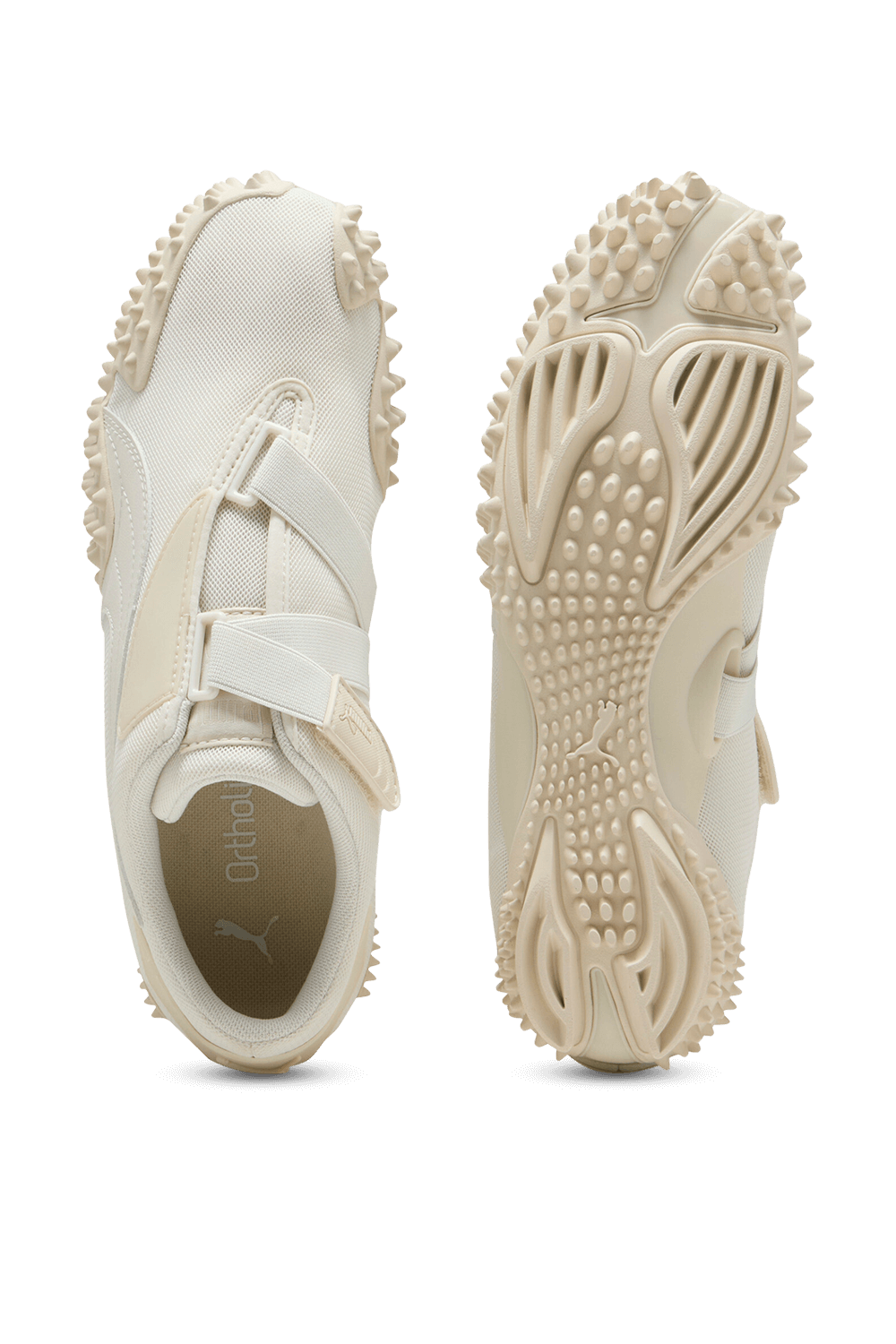 תמונת תקריב של נעלי סניקרס מוסטרו