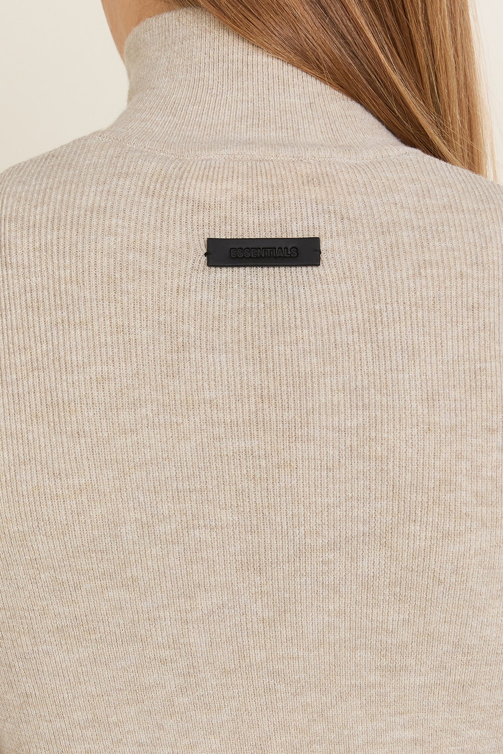 תמונת תקריב דוגמן של ז'קט ריב