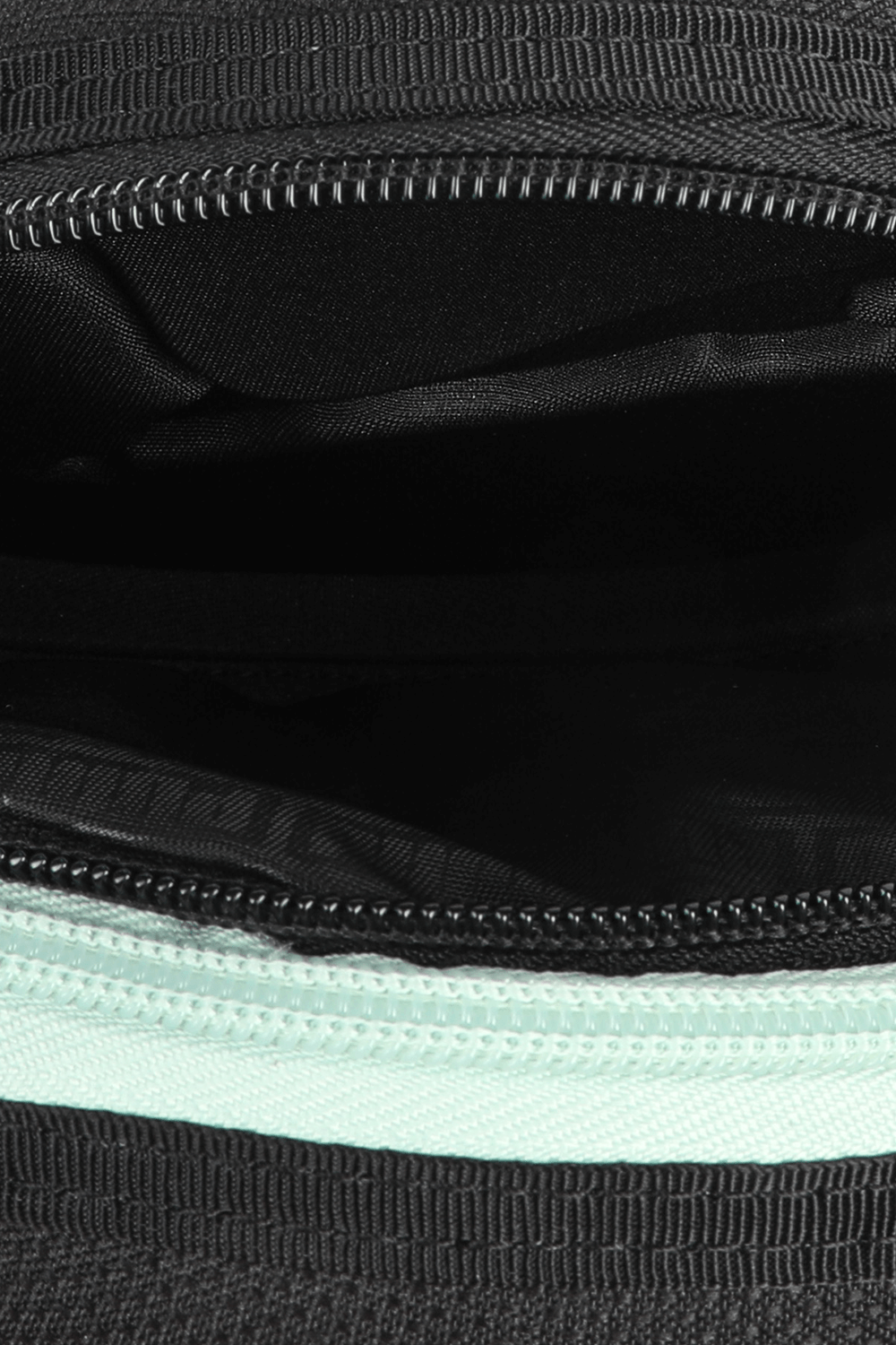 תמונת פנים של תיק למזרן יוגה