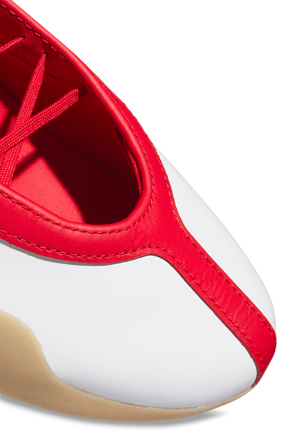 תמונת פנים של נעלי בלרינה טאקוונדו