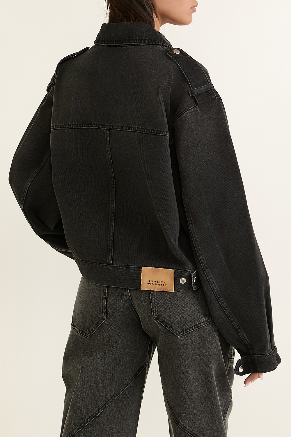 תמונת דוגמן אחורית של ז'קט ג'ינס