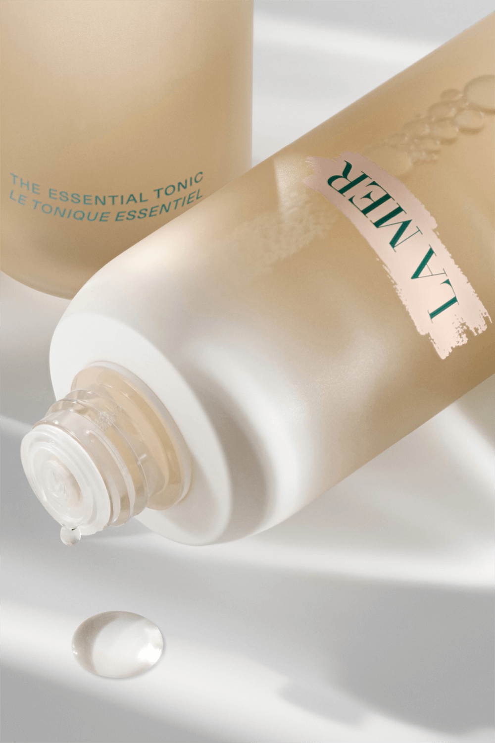 תמונה אחורית של The Essential Tonic 200 ml