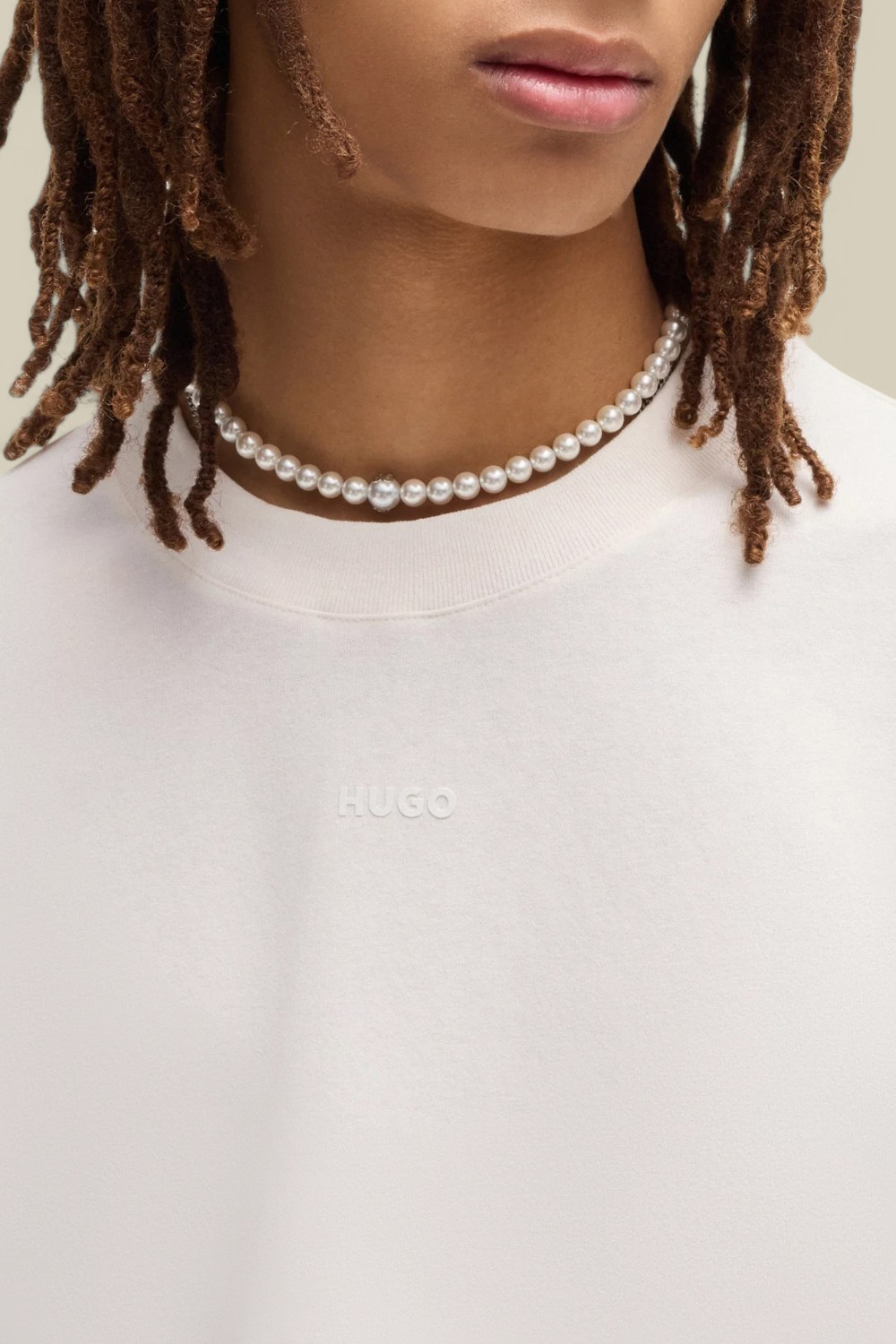 תמונת תקריב דוגמן של חולצת טי