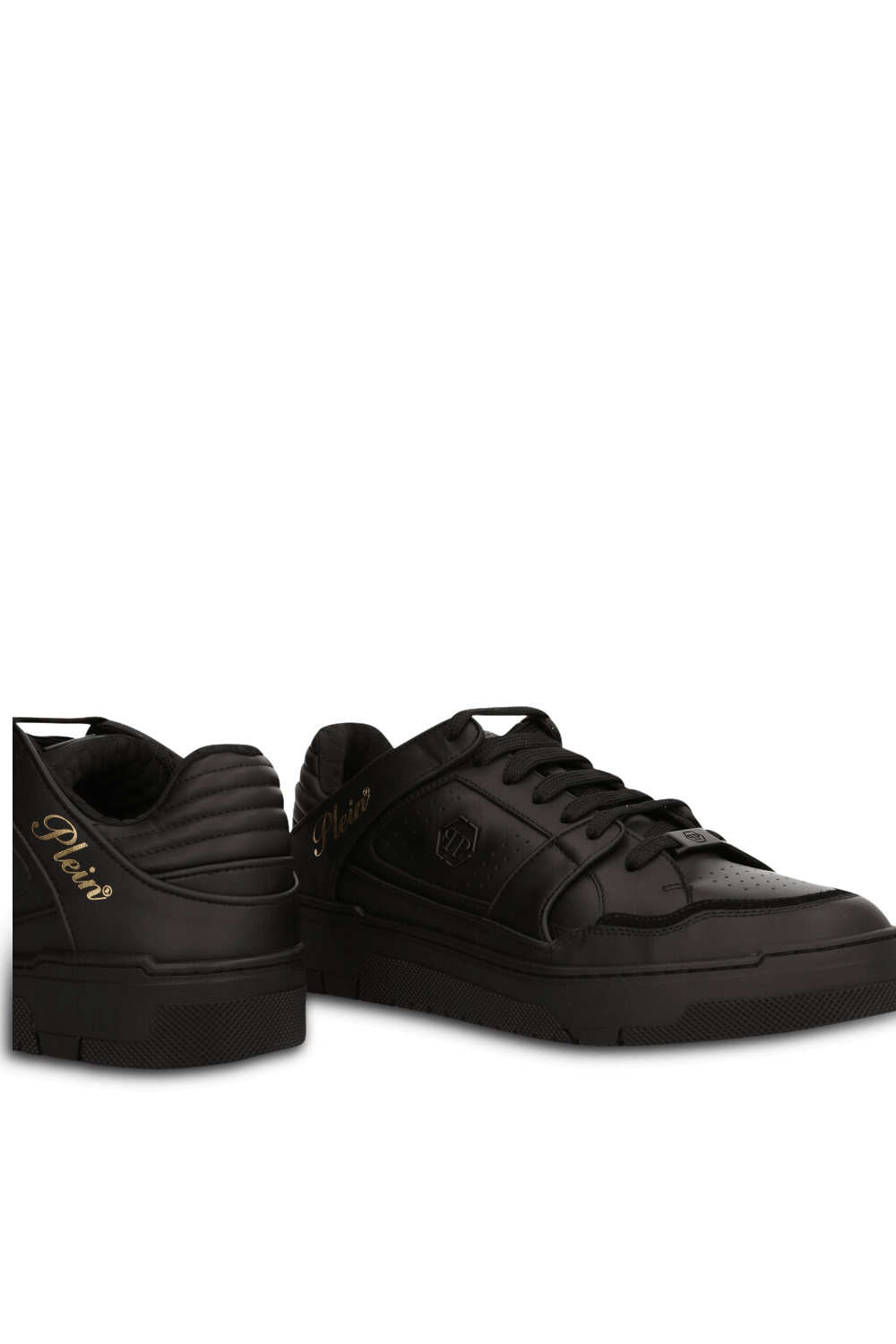 תמונת תקריב של נעלי סניקרס