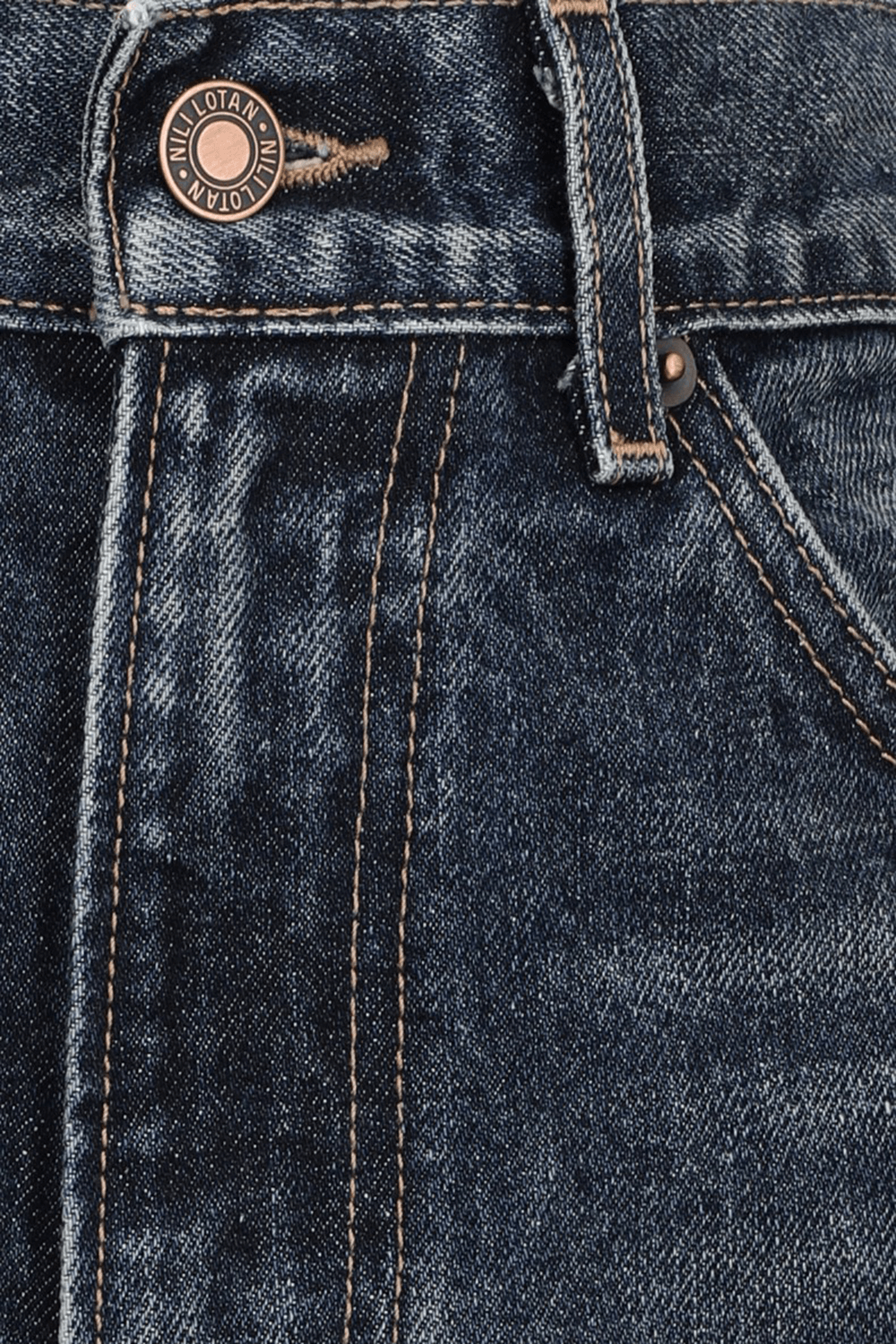 תמונה אחורית של מכנסי ג'ינס ג'ואן