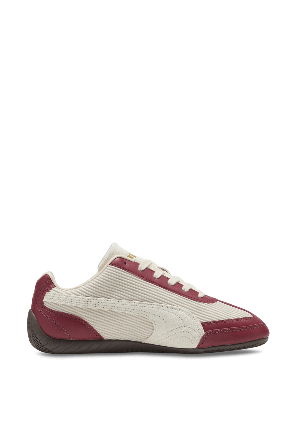 תמונה קידמית של נעלי סניקרס ספידקאט