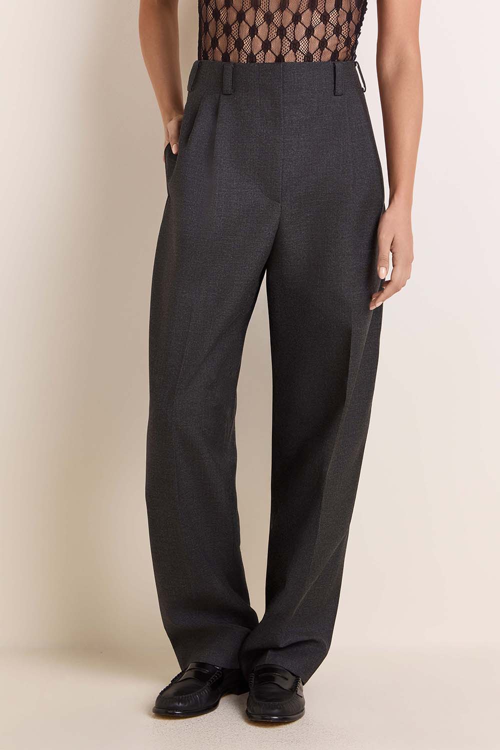 תמונת דוגמן קידמית של מכנסיים ארוכים מצמר