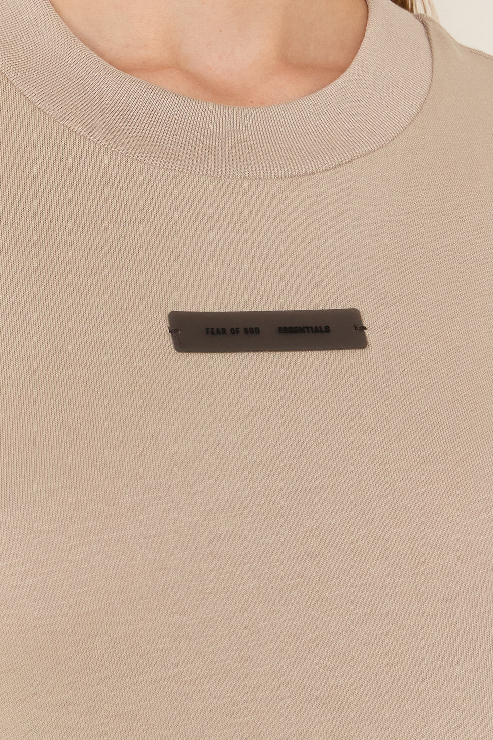 תמונת תקריב דוגמן של בגד גוף