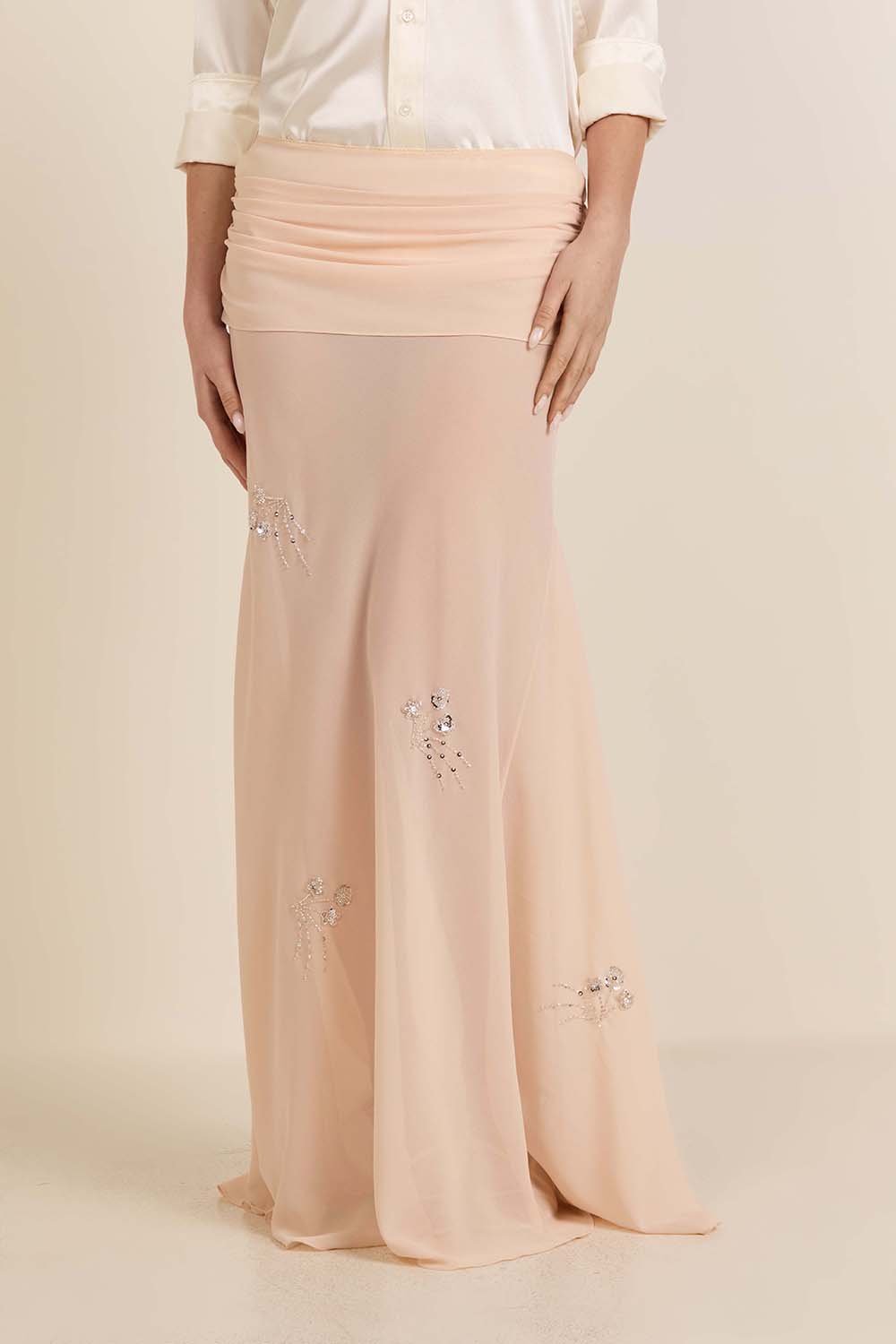 תמונת דוגמן קידמית של חצאית מקסי