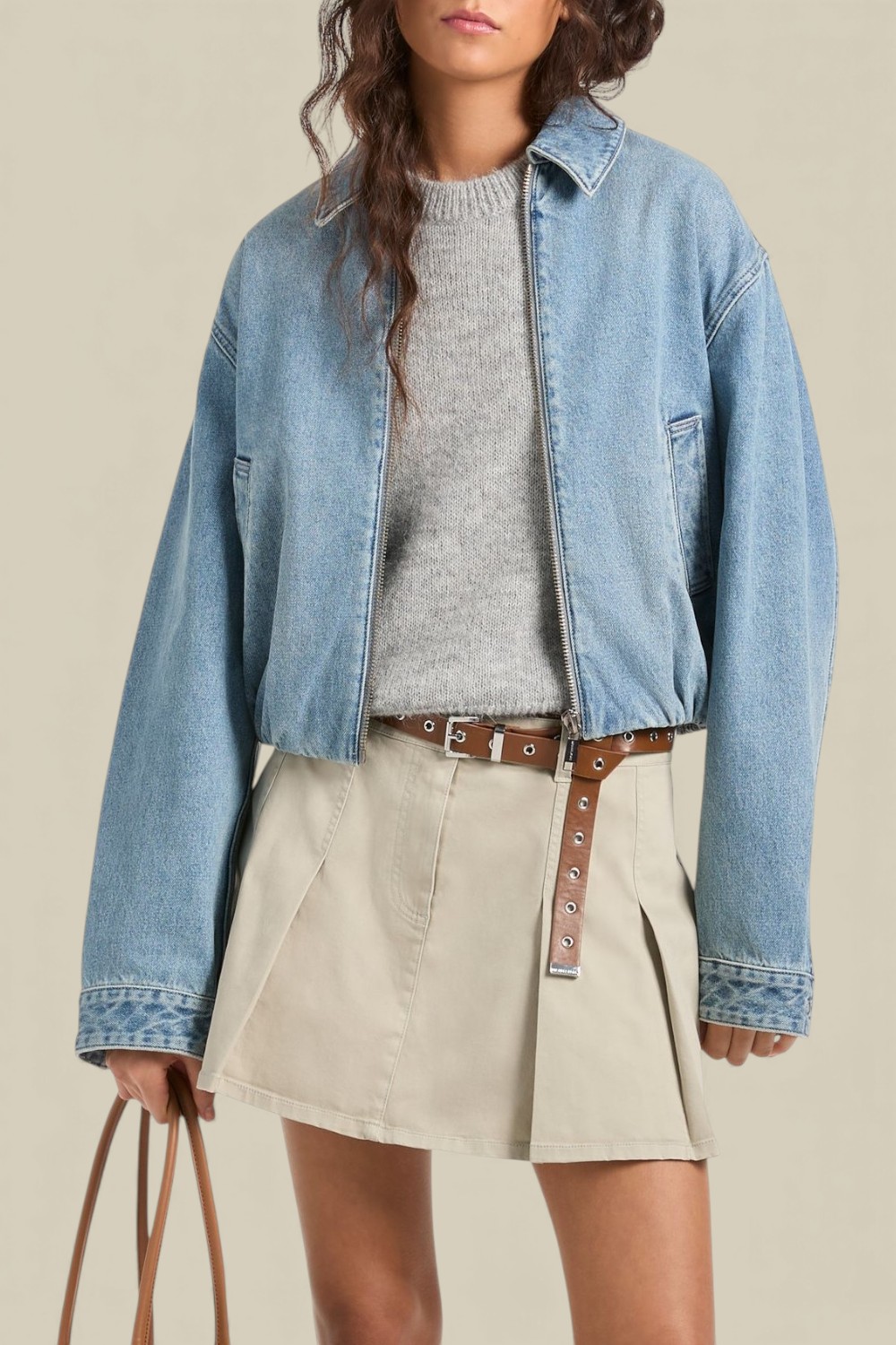 תמונת דוגמן קידמית של ז'קט דנים בומבר