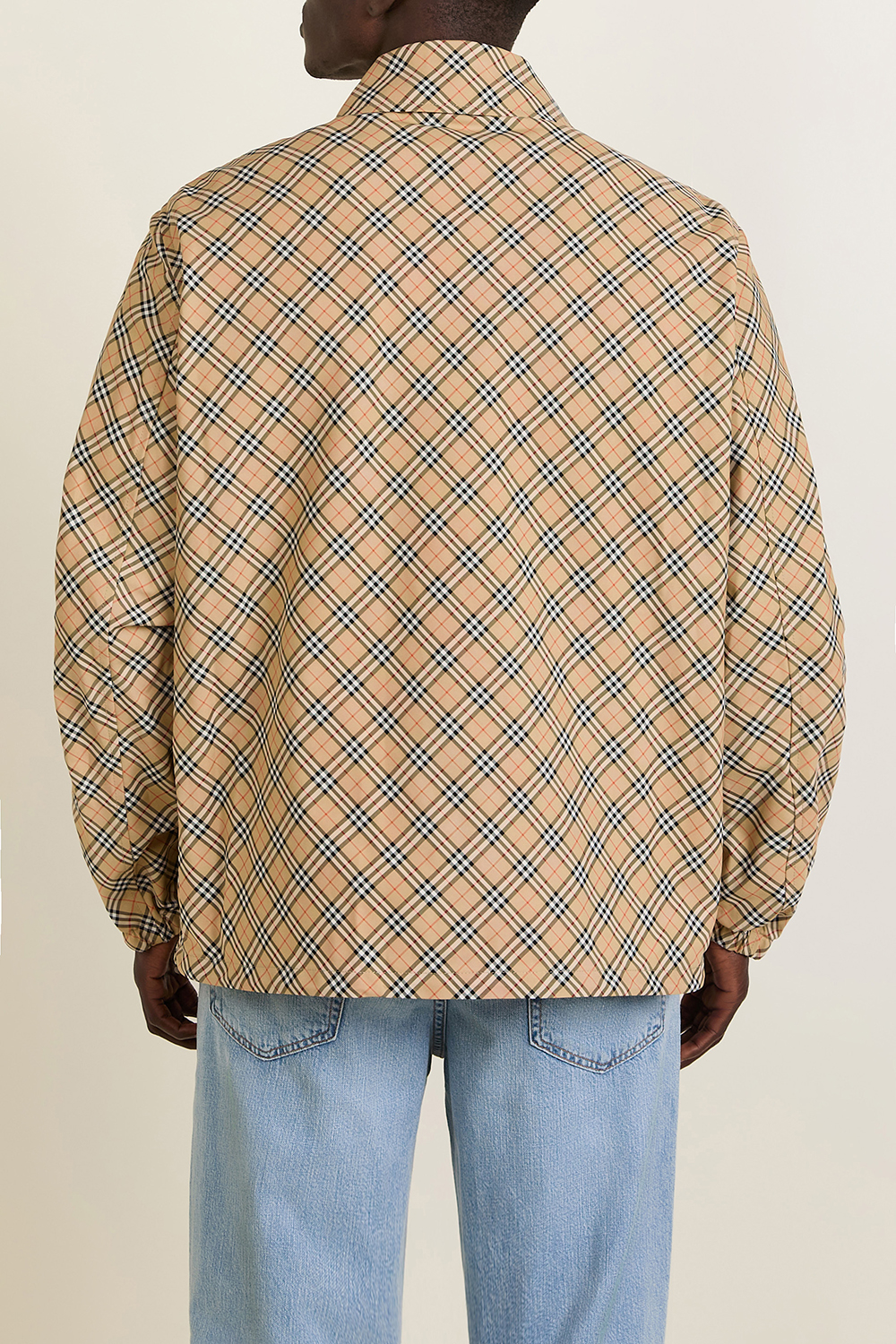 תמונת דוגמן אחורית של ז'קט קל