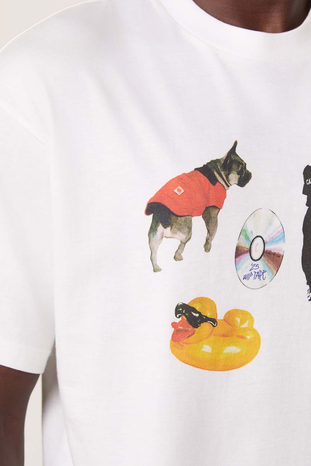 תמונת דוגמן אחורית של חולצת טי