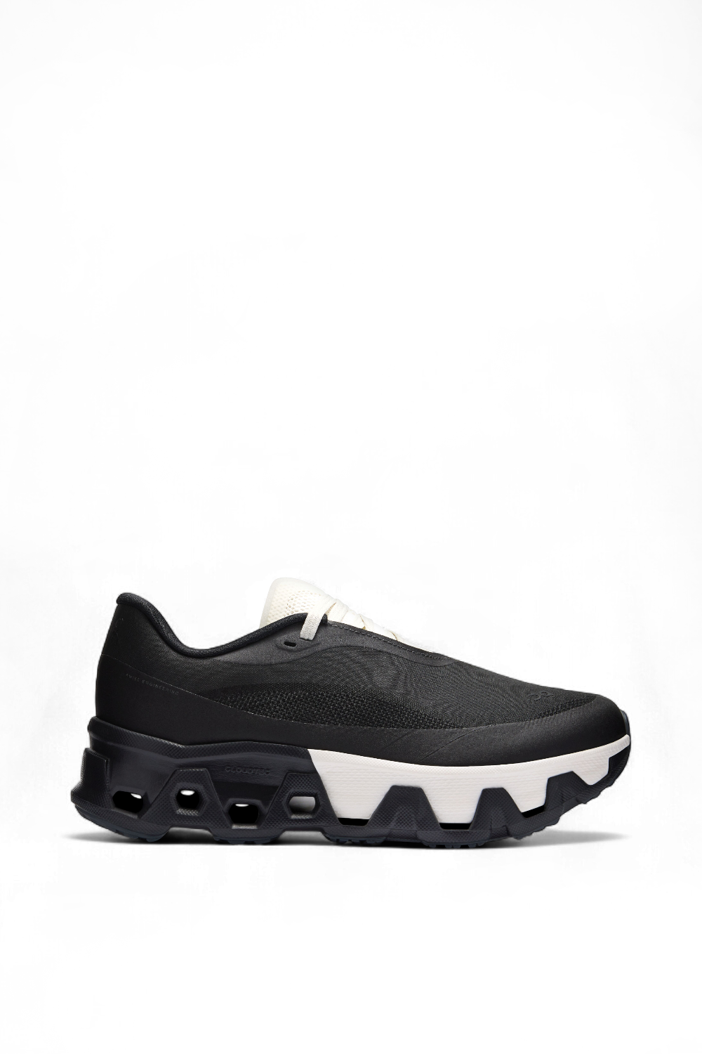 תמונה קידמית של און קלאוד X היפר פאף נעלי סניקרס קלאודמונסטר