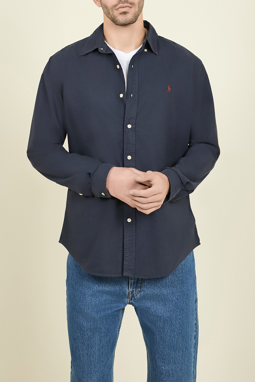 תמונת דוגמן קידמית של חולצה מכופתרת מכותנה