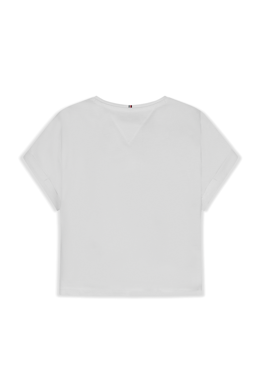 תמונה אחורית של חולצת טי