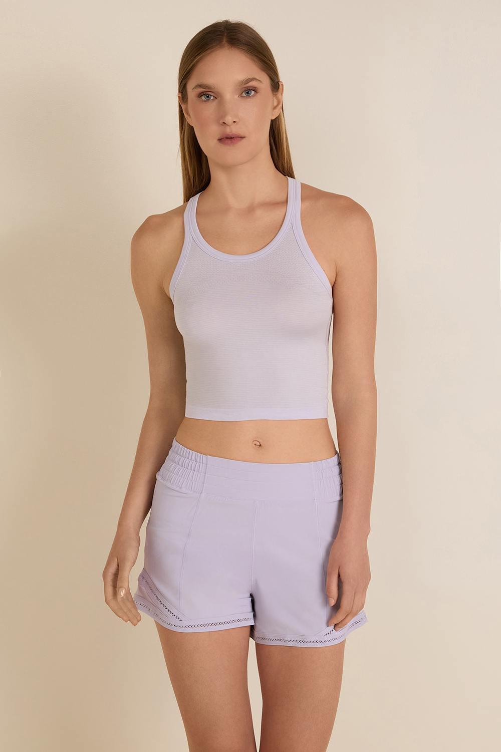 תמונת דוגמן קידמית של Swiftly Tech Cropped Racerback Tank Top 2.0
