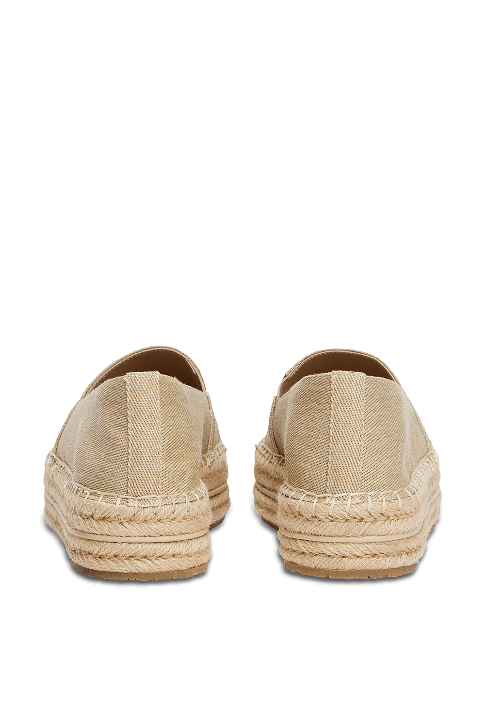 תמונת תקריב של נעלי אספדריל פלטפורמה