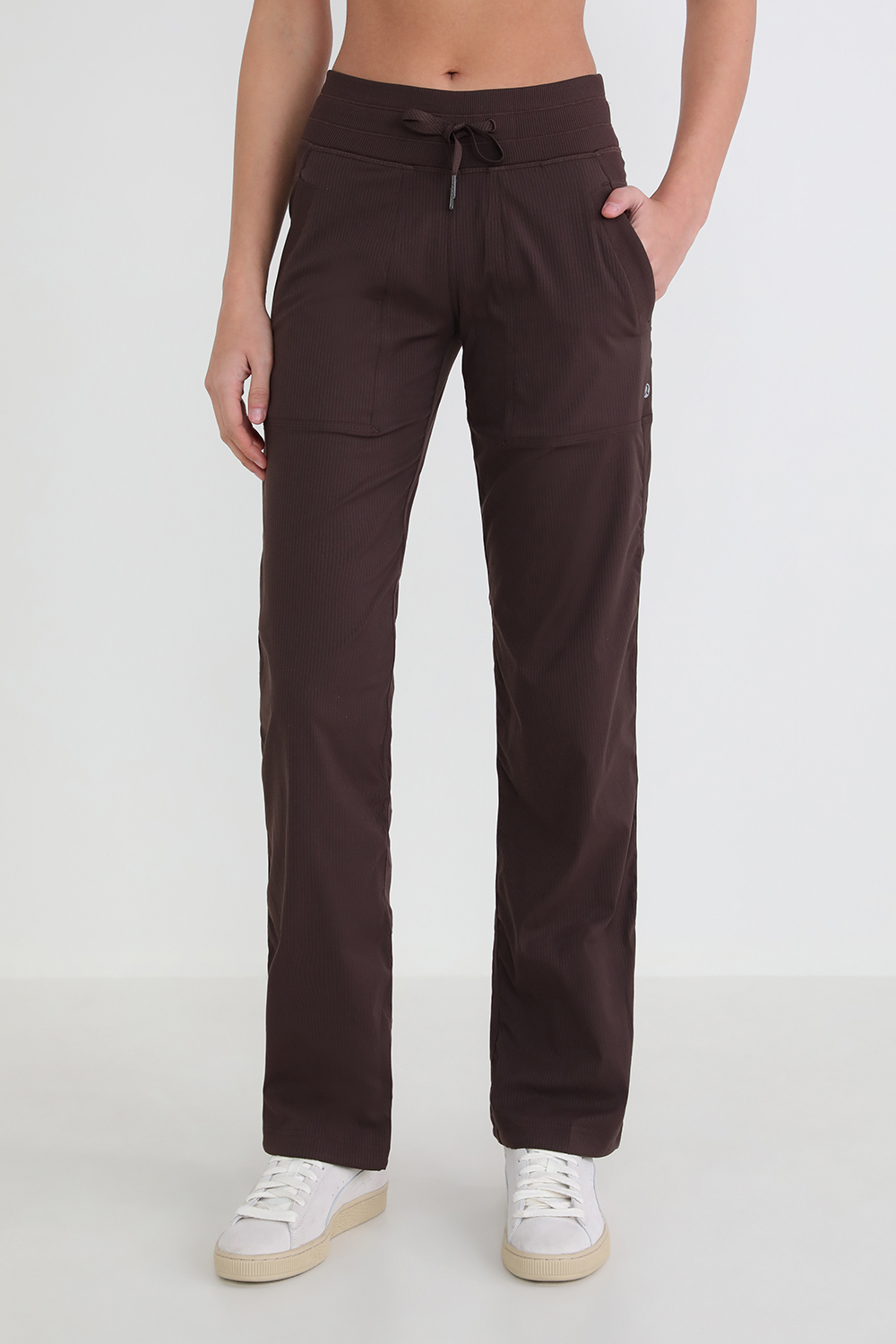 תמונת דוגמן קידמית של Dance Studio Mid-Rise Jogger