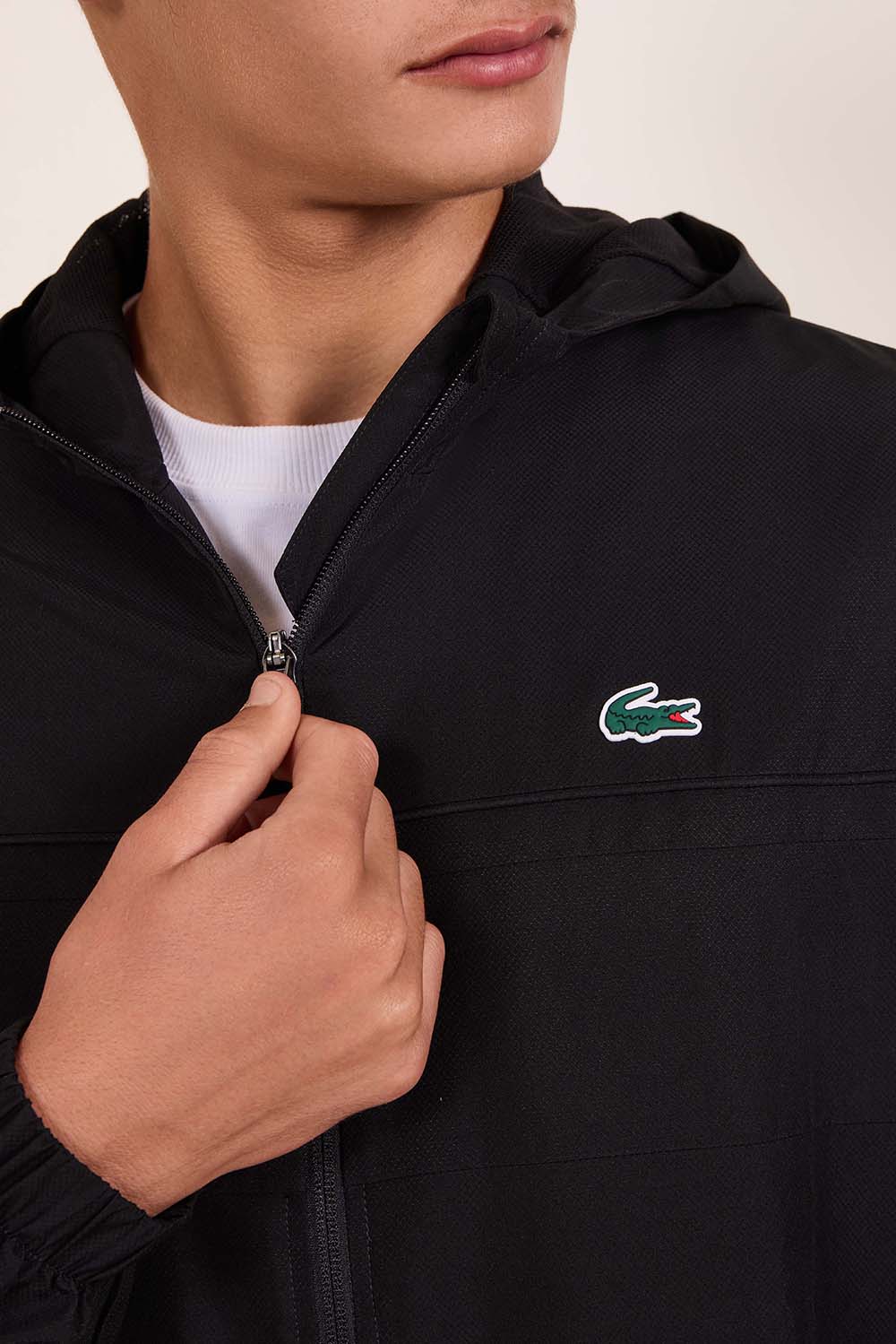 תמונת תקריב דוגמן של חליפת ג'וגר