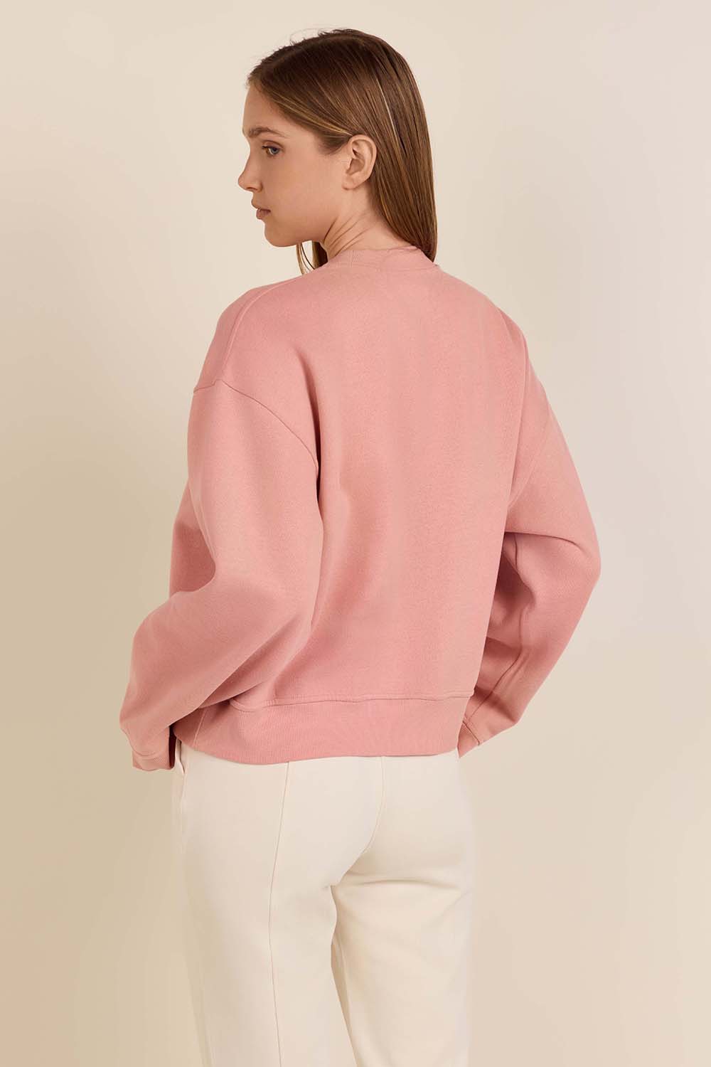 תמונת דוגמן אחורית של Women's Steady State Crew