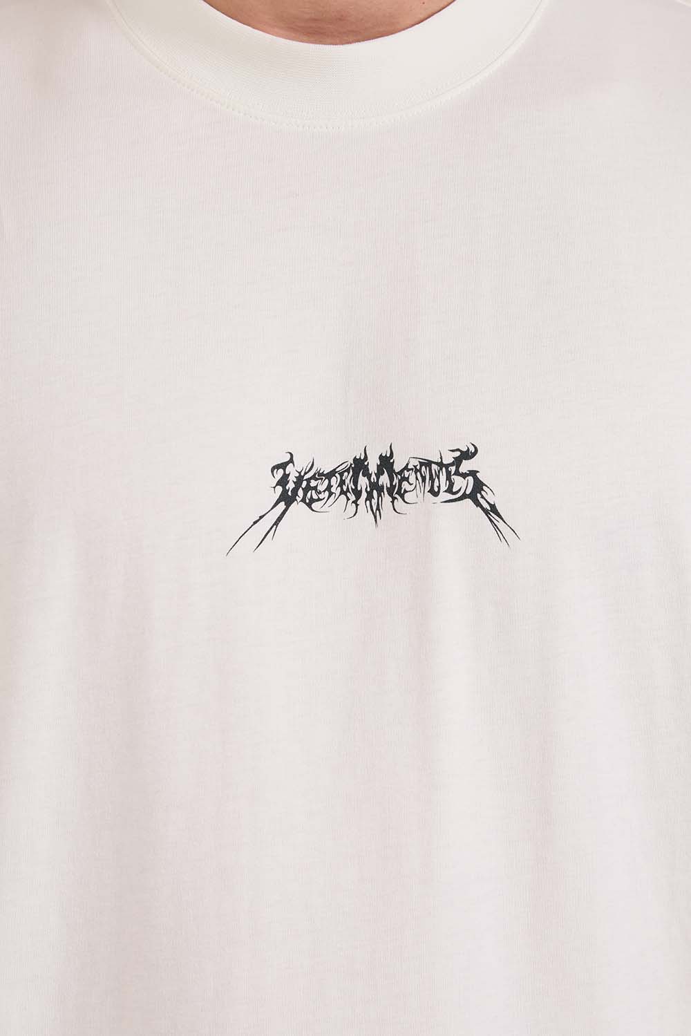 תמונת תקריב דוגמן של חולצת טי