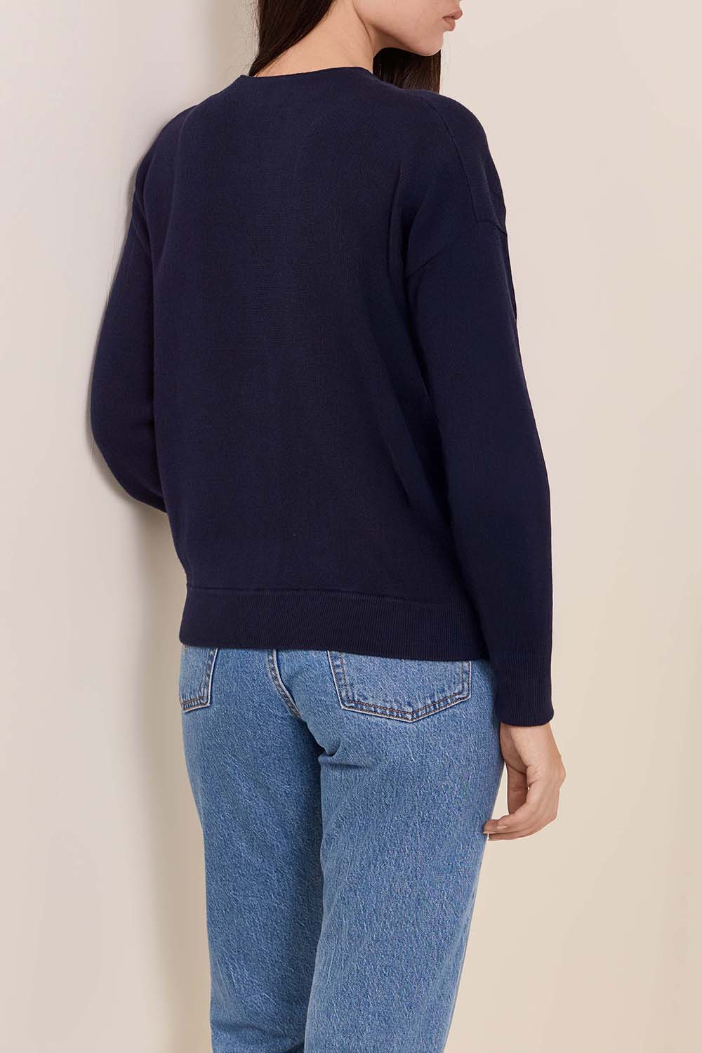 תמונת דוגמן אחורית של קרדיגן