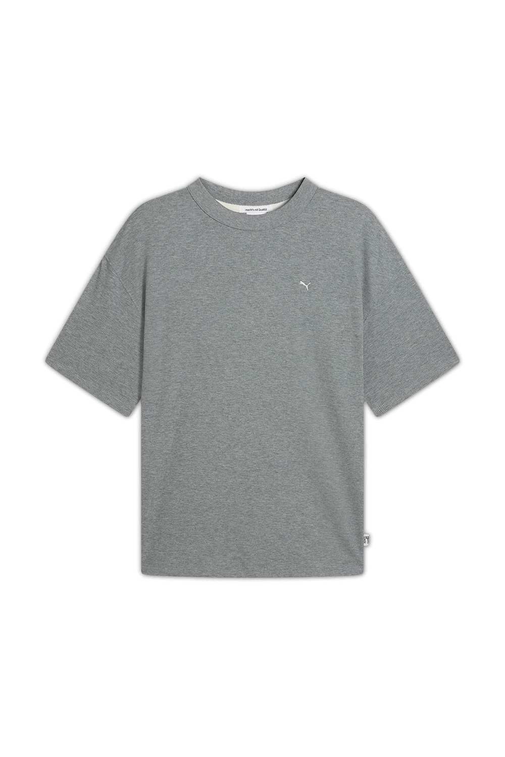 תמונה קידמית של חולצת טי