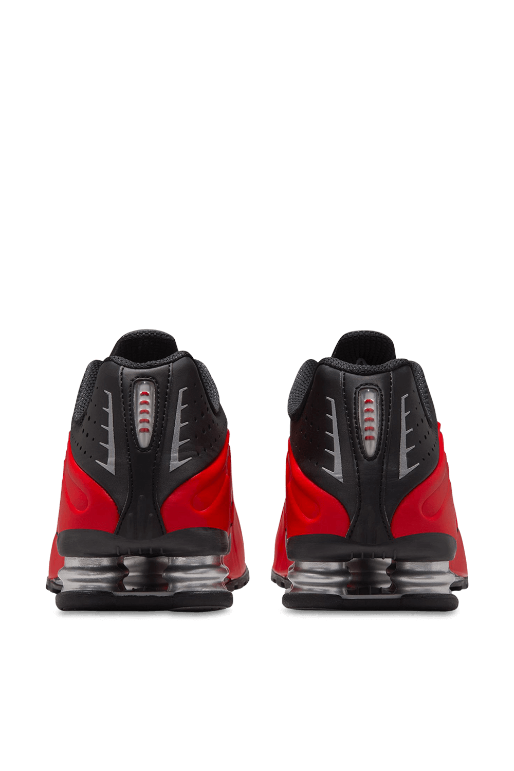 תמונה אחורית של נעלי סניקרס Shox R4