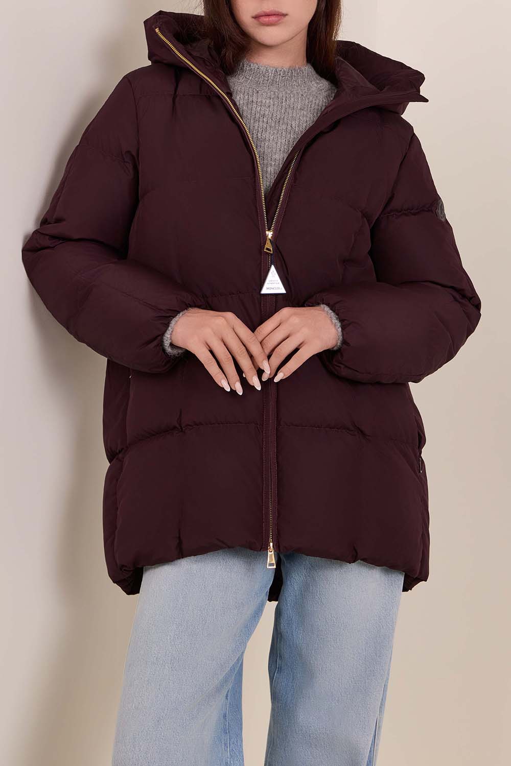 תמונת דוגמן קידמית של מעיל פוך דרבון