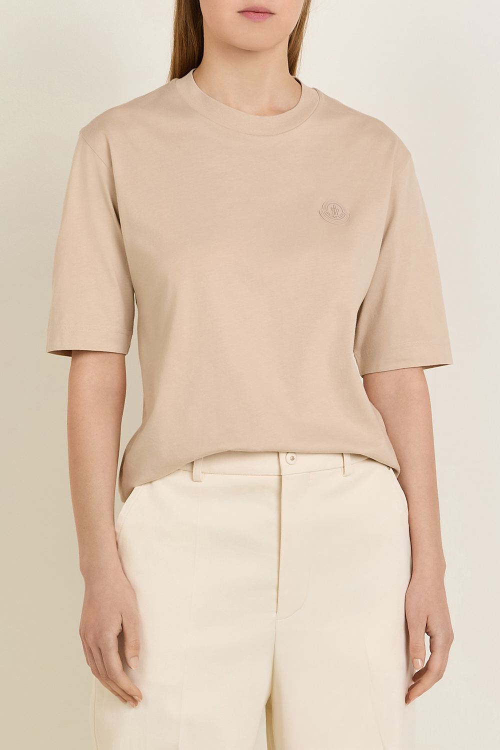 תמונת דוגמן קידמית של חולצת טי