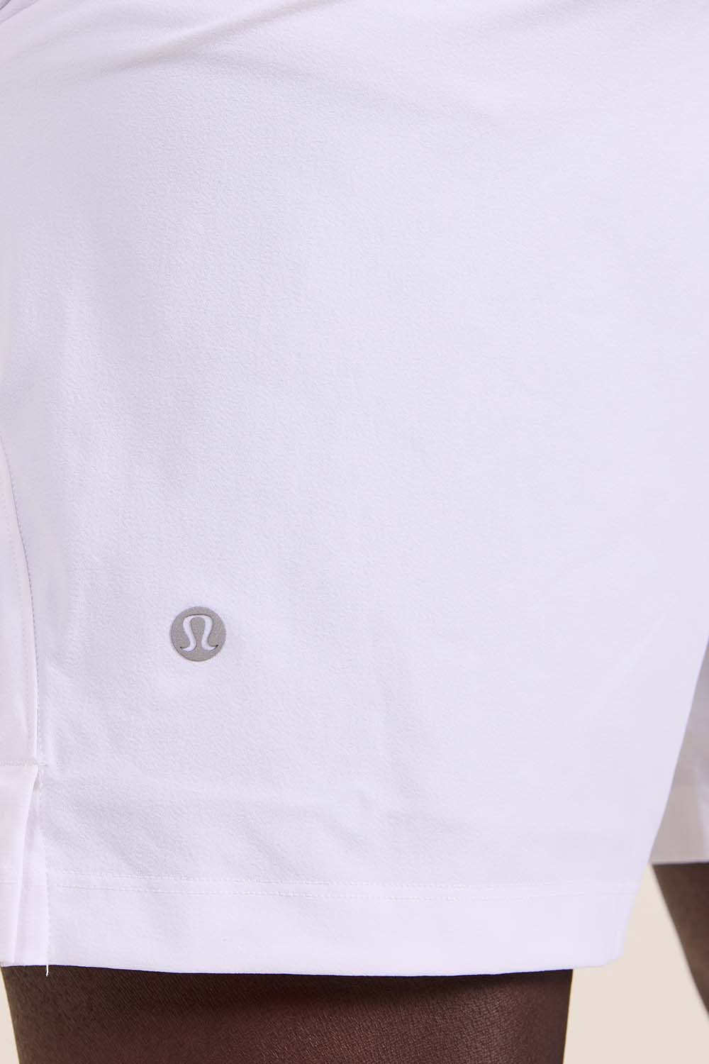 תמונת תקריב דוגמן של Zeroed In Linerless Short 7