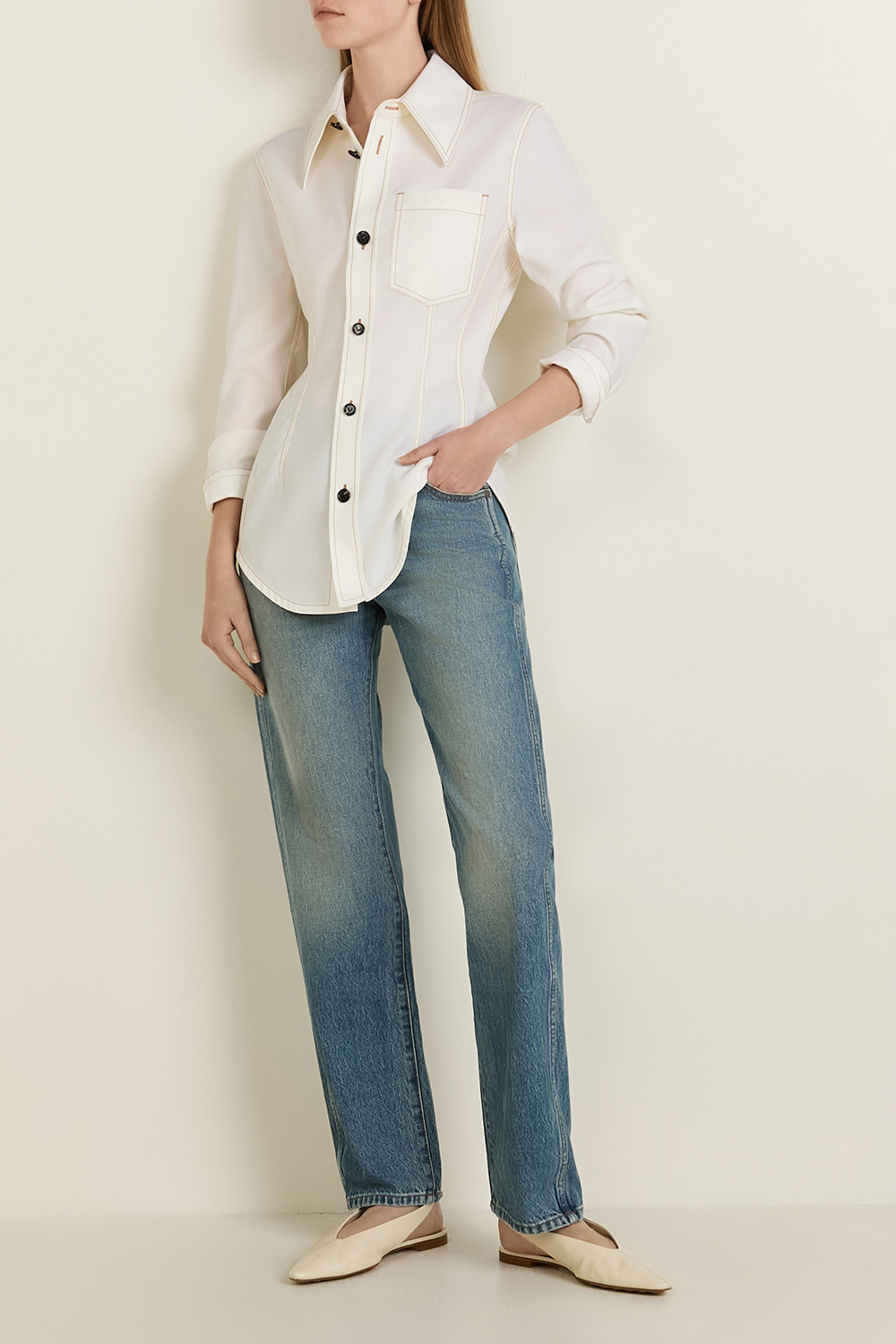 תמונת דוגמן קידמית של נעלי סלינג בק