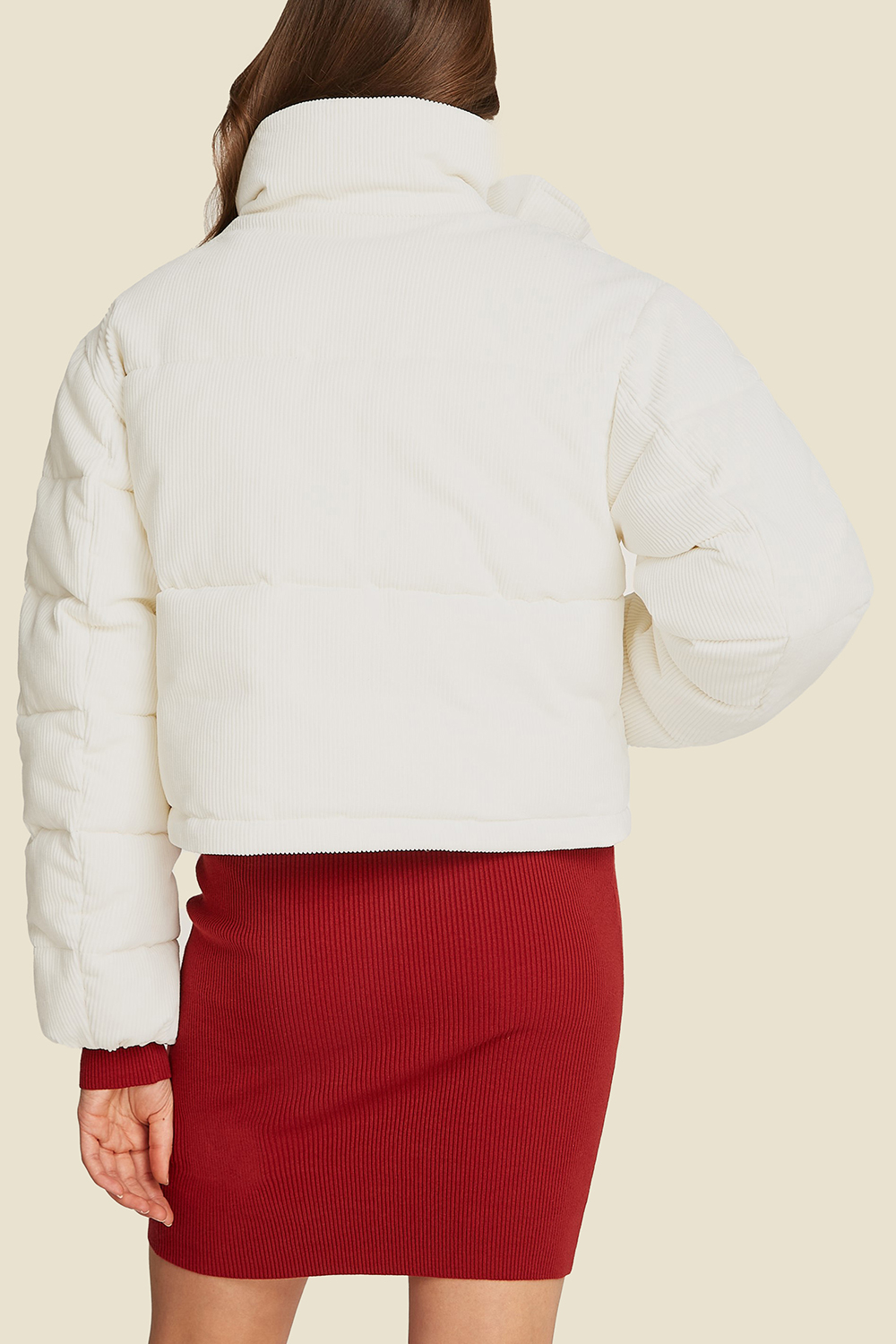 תמונת דוגמן אחורית של מעיל פאפר קורדרוי