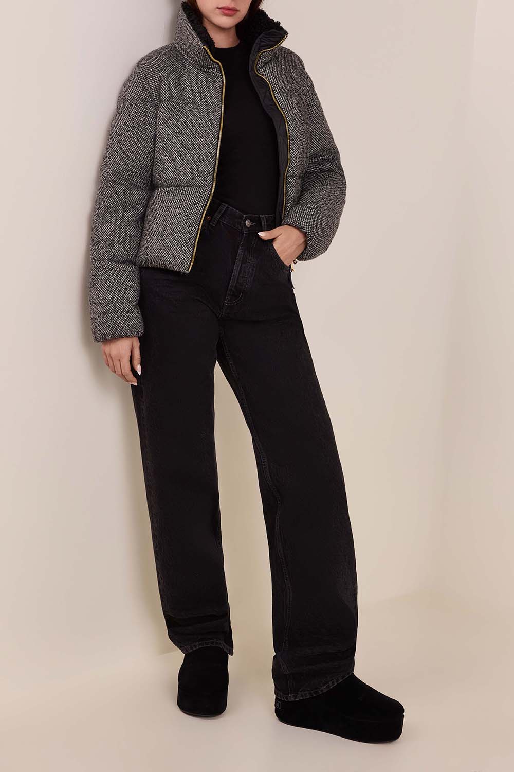 תמונת דוגמן קידמית של נעלי מיולס פלטפורמה