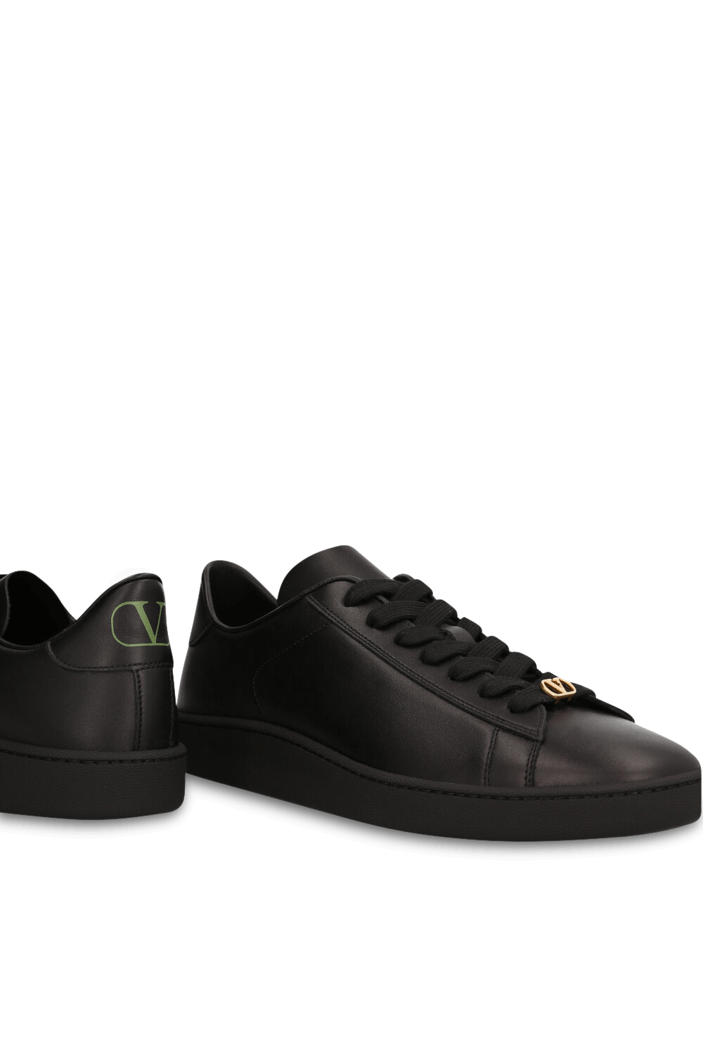 תמונת תקריב של סניקרס